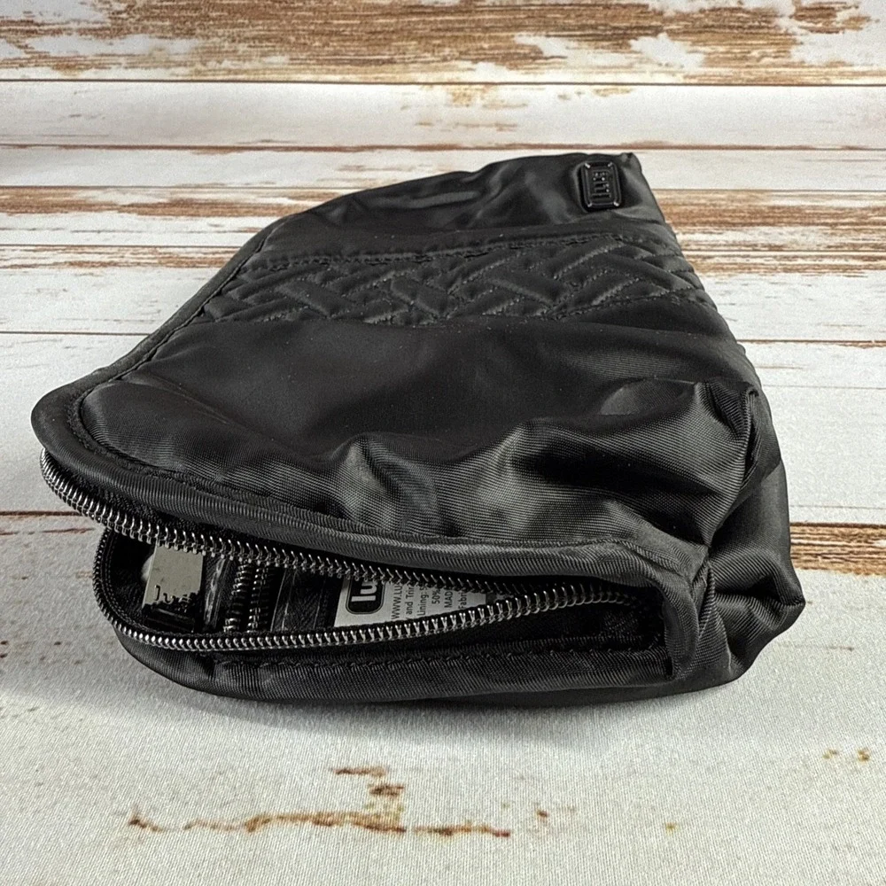 Lug Flash Lay Flat Cosmetic Case Black Travel Organizer Bag Used